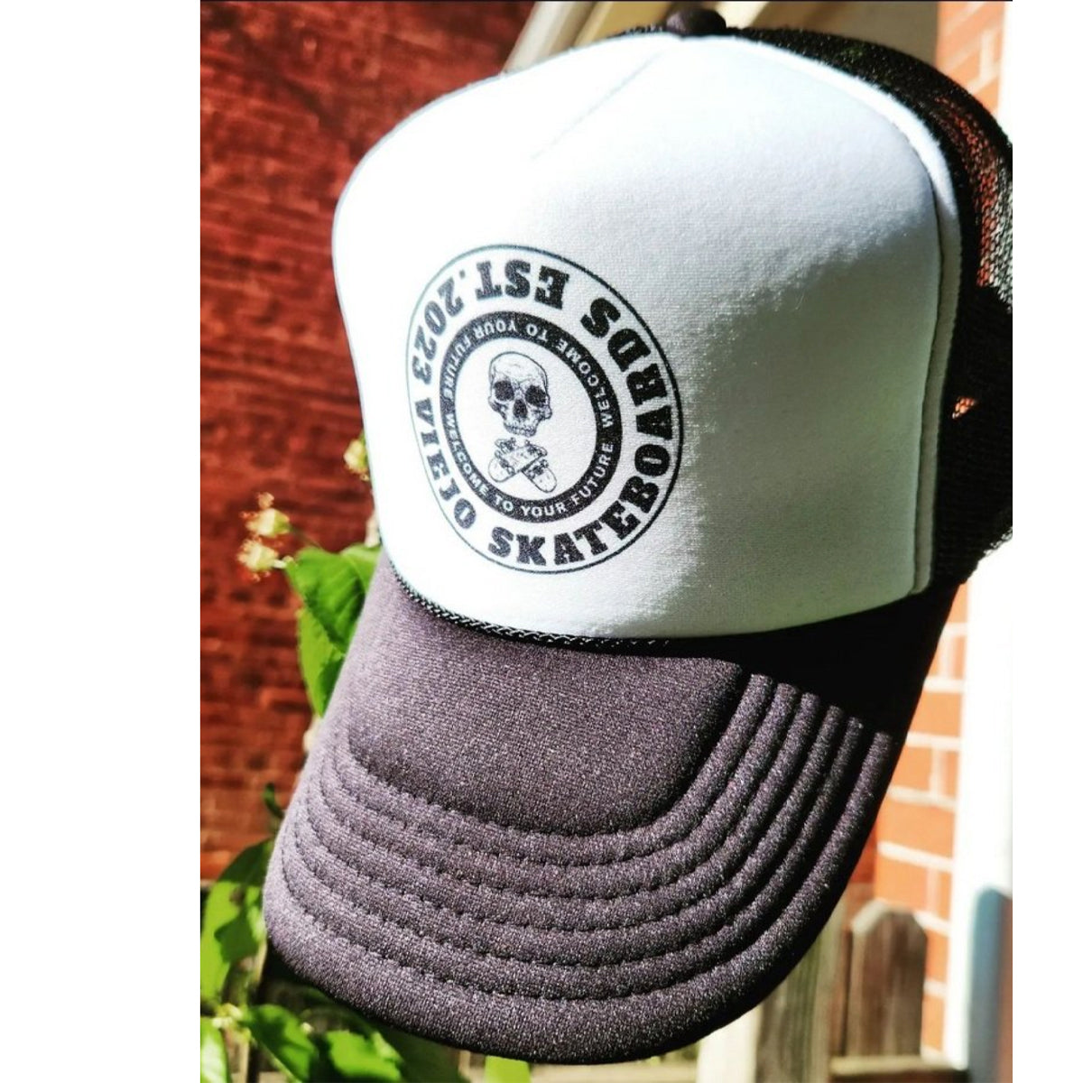 Viejo Trucker Hat-Wht/Blk : OS